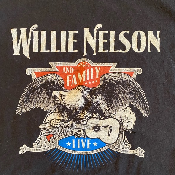 Willie Nelson t-shirt sz 2XL Black. Design on front no design on back. EUC - Picture 1 of 3